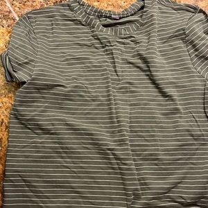 Lululemon size 4 green top